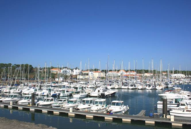 Port proche du camping
