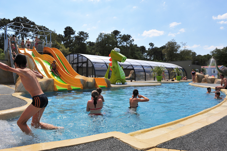 Piscine du camping près des Sables d'Olonne