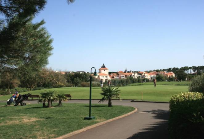 Golf de Bourgenay près du camping